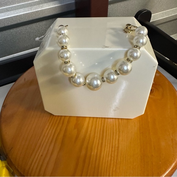 Crown Design Mini Bag - Cream and Black‎ - Picture 2 of 8